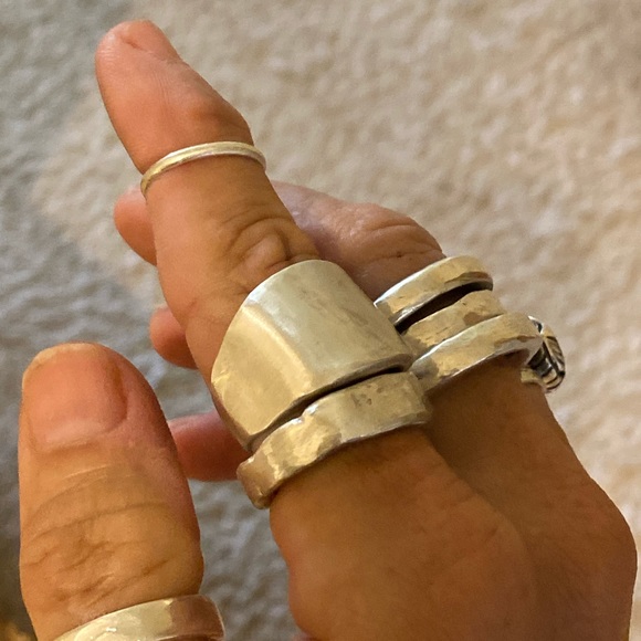 Hand sand casted sterling silver ring set - Picture 2 of 16